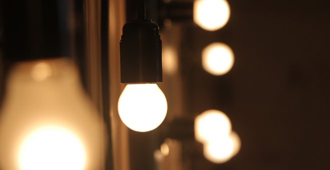 El precio de la luz sube el miércoles un 16%, hasta los 257 euros/MWh