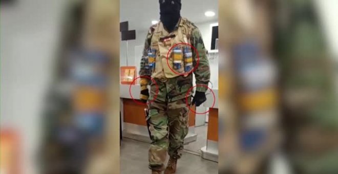 Hombre armado toma 12 rehenes en un banco de Georgia
