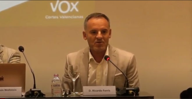 Fiscalía pide procesar por delito de odio al excomisario de València que vinculó en un acto de Vox migración y delincuencia