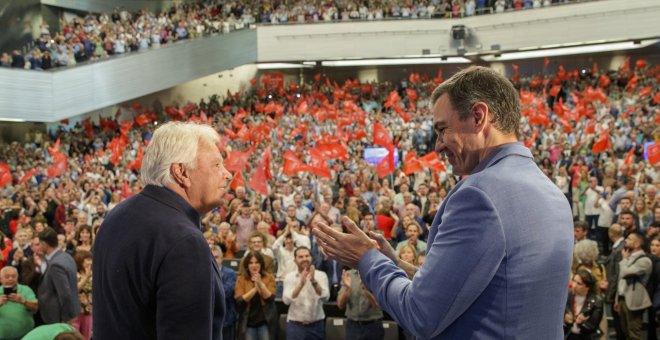 Sánchez, González, Rubalcaba y alguna pulla al PP: así ha sido el acto por los cuarenta años de la victoria del PSOE