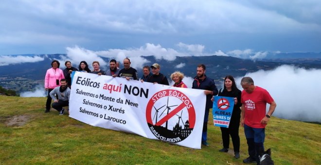 Los ecologistas gallegos se movilizan contra dos proyectos de megaparques eólicos en una sierra protegida de Ourense