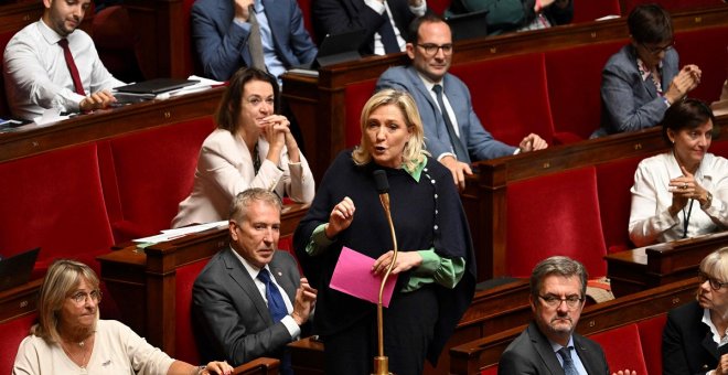 "¡Que se vaya a África!": el grito racista de un diputado del partido de Marine Le Pen por el que ha sido sancionado