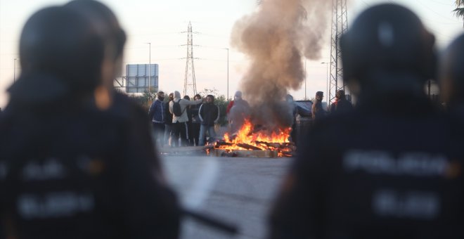 La Fiscalía archiva la denuncia por las cargas de la Policía en la huelga del metal de Cádiz y nueve detenciones ilegales