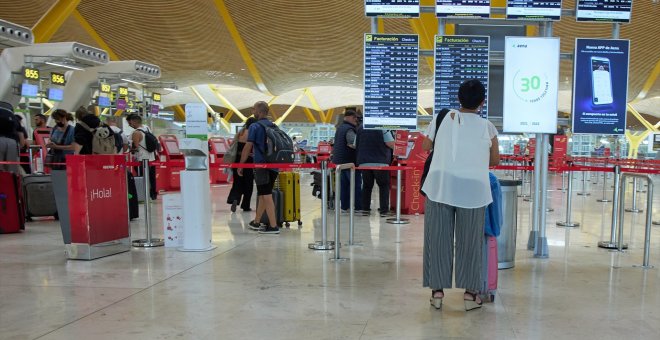 Las huelgas en las aerolíneas 'low cost' protagonizan las vacaciones de Navidad en España
