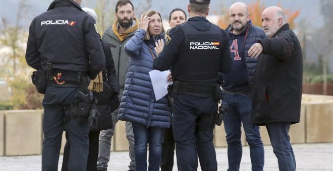 Las víctimas del Alvia creen que el Estado español manipula el juicio aleccionando testigos y comprando testimonios