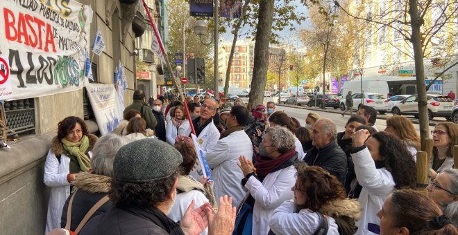 El comité de huelga, encerrado en la Consejería de Sanidad de la Comunidad de Madrid: " La población necesita poner fin a esta situación"