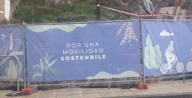"En grande y a color", el nuevo error gramatical del Ayuntamiento de Santander en el parque Recaredo