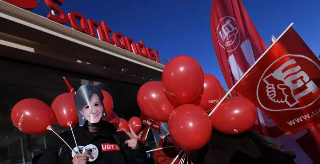 Santander sube un 4,5% el salario de 2023 a toda la plantilla