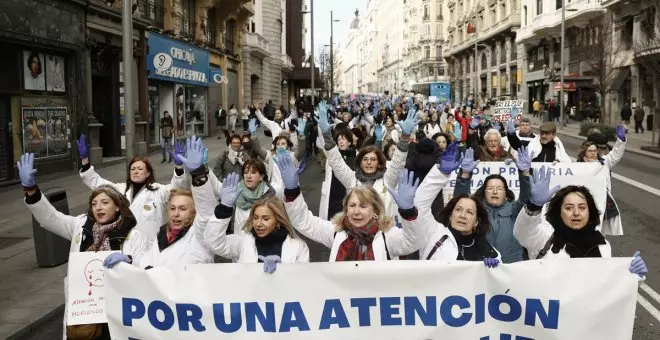 La Fiscalía acusa al Gobierno de Ayuso de vulnerar el derecho de huelga de los médicos en Madrid