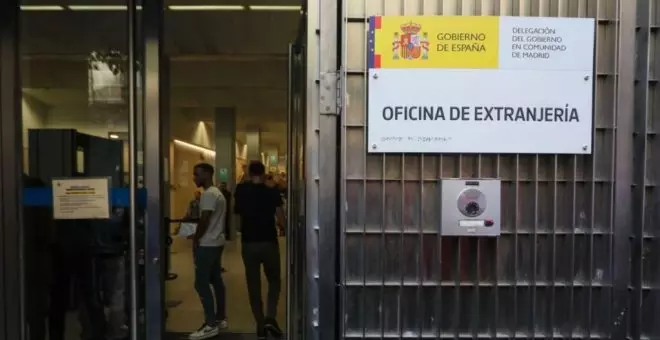 El Gobierno rechaza la expulsión que pedía la Policía para el colombiano que fue a denunciar la pérdida de su pasaporte