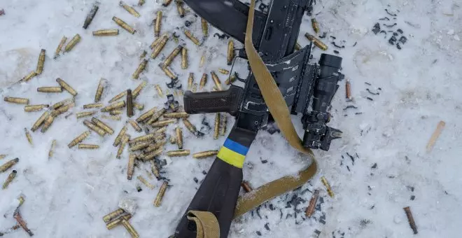 La UE se encamina a la primera compra conjunta de armas ante la escasez de munición para Ucrania