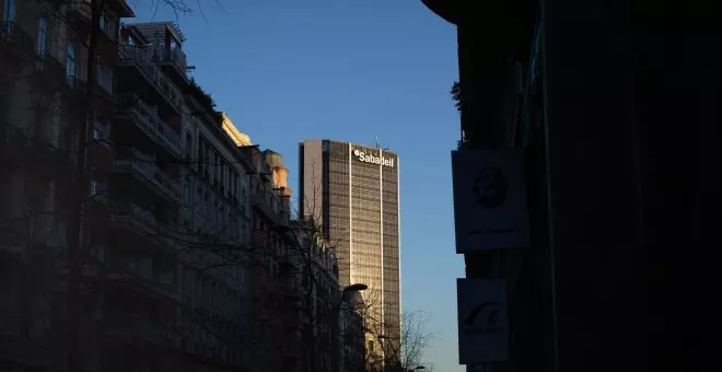Sabadell, Bankinter y Kutxabank recurren el impuesto temporal a la banca