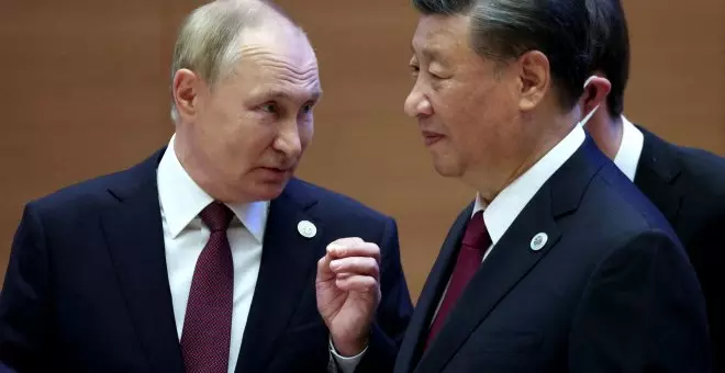 China pide un alto el fuego con su plan de paz para Ucrania, pero Occidente y Rusia prefieren la vía militar