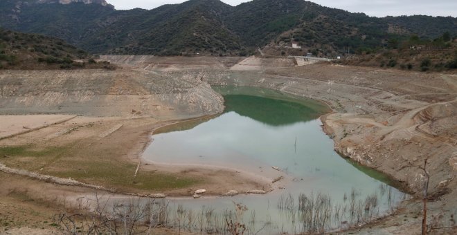 Rechazo de regantes y ecologistas a la propuesta de conectar las redes para trasvasar agua del Ebro al Llobregat