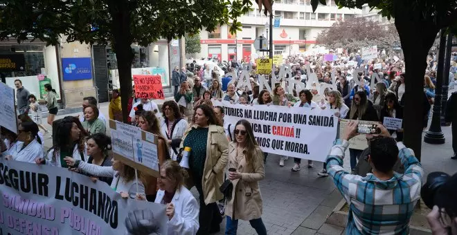 El movimiento por la sanidad pública asturiana sigue creciendo y señala la amenaza de los seguros privados