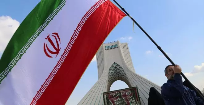 Los iraníes vuelven a protestar en las calles tras la ejecución de tres manifestantes