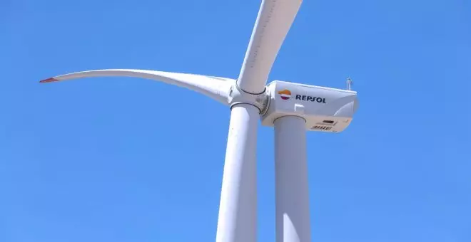 Repsol pone a la venta el 49% de sus parques eólicos y fotovoltaicos en España
