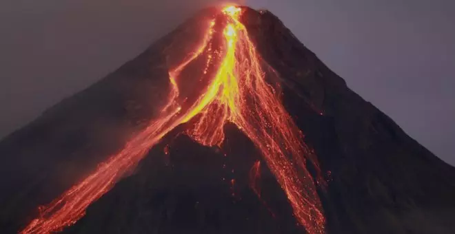 La erupción del volcán filipino Mayón provoca la evacuación de 20.000 personas