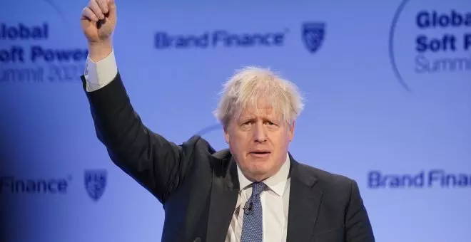 Los Comunes retiran a Boris Johnson el permiso de acceso al Parlamento británico