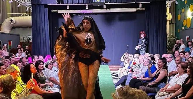 Abogados Cristianos denuncia a la diseñadora de la virgen 'drag' de Logroño