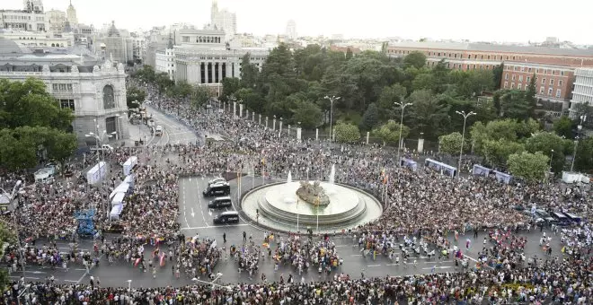 Un Orgullo multitudinario llena las calles de Madrid para gritar "no" a los discursos de odio