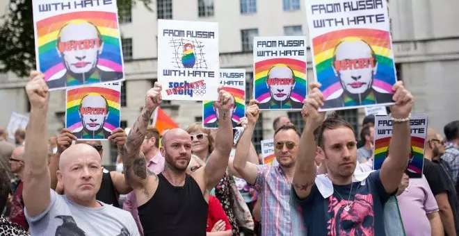 Rusia anula el primer matrimonio del mismo sexo tras prohibir el cambio de género