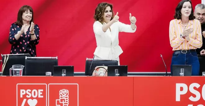 María Jesús Montero, optimista tras el resultado electoral: "Sin contar con Junts, hay una mayoría que suma más que el PP y Vox"