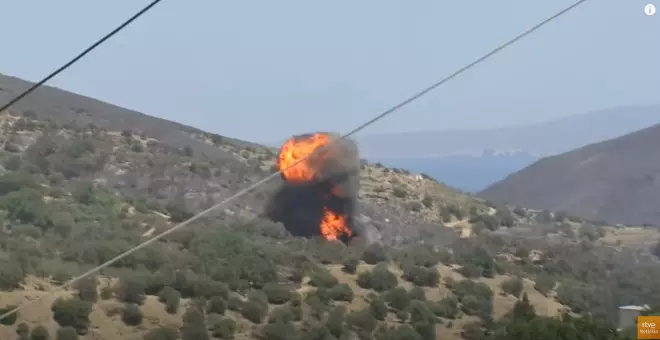 Mueren dos pilotos tras estrellarse un avión cisterna cuando extinguía el incendio de la isla griega de Eubea