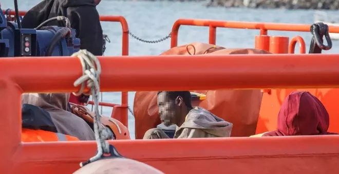Un muerto entre los casi 200 migrantes que han llegado en un cayuco a Tenerife