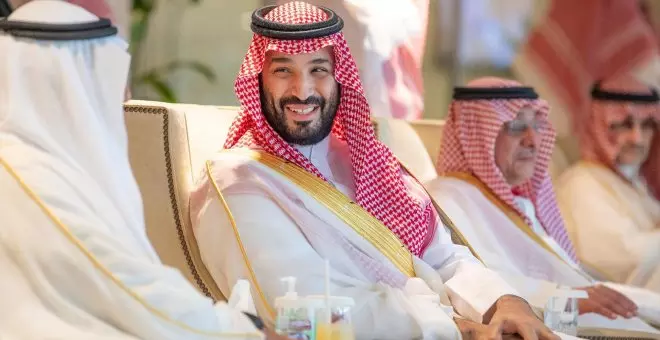 Arabia Saudí sentencia a muerte al hermano de un activista por supuestos comentarios críticos en Twitter