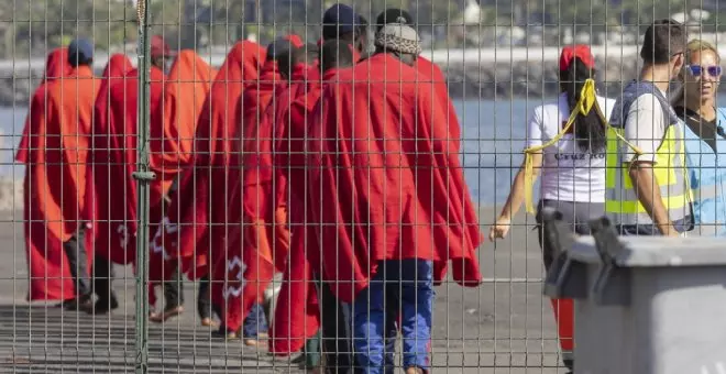 Salvamento rescata a 550 personas migrantes en cuatro cayucos frente a las Islas Canarias