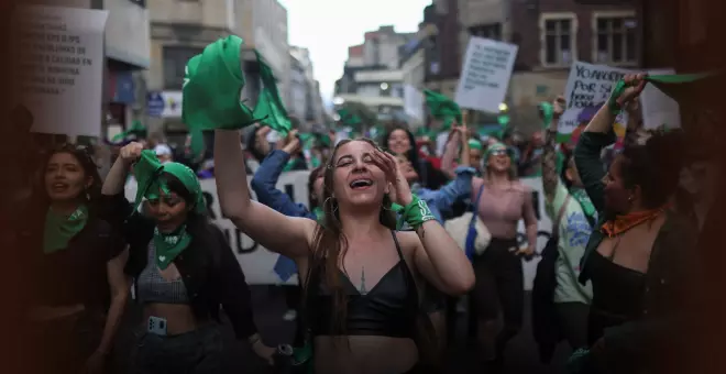 América Latina se tiñe de verde: miles de mujeres claman por un aborto legal y seguro