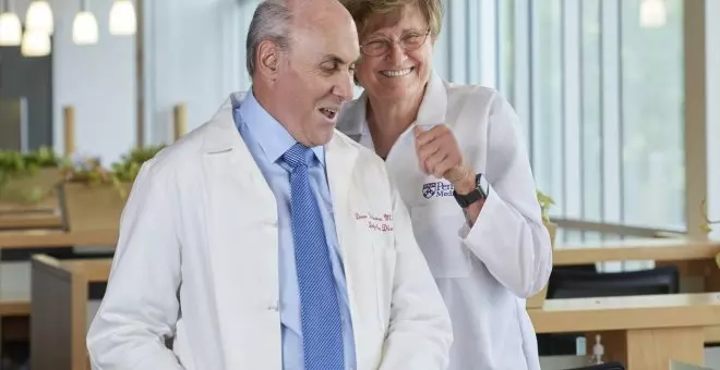Los creadores de la vacuna contra la covid, Katalin Karikó y Drew Weissman, reciben el Nobel de Medicina