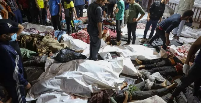 El bombardeo de un hospital provoca la mayor matanza de la historia de Gaza con al menos 500 muertos