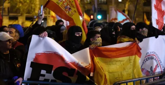 Ultras del fútbol, grupos neonazis y “lobos solitarios”: la llama que encendió Vox y que ahora arde en las calles