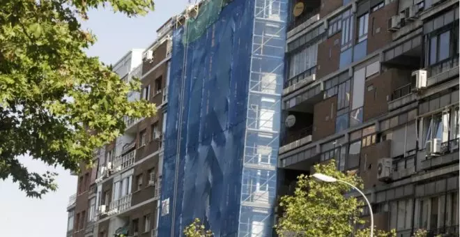 La burocracia frena la rehabilitación de edificios en Catalunya, que solo representa el 30% de los visados