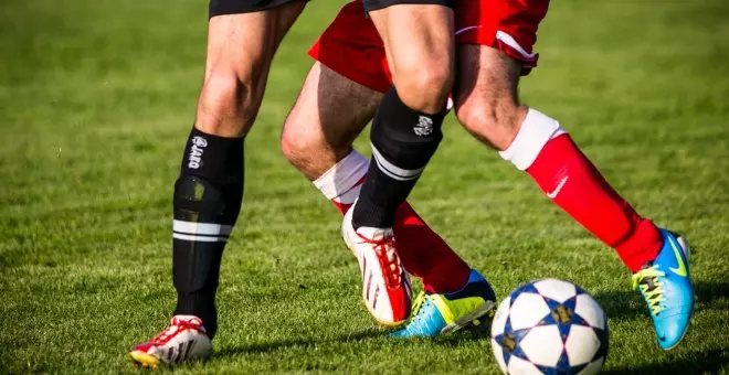 Un futbolista juvenil del CD Láchar sufre una agresión racista tras un partido en Granada