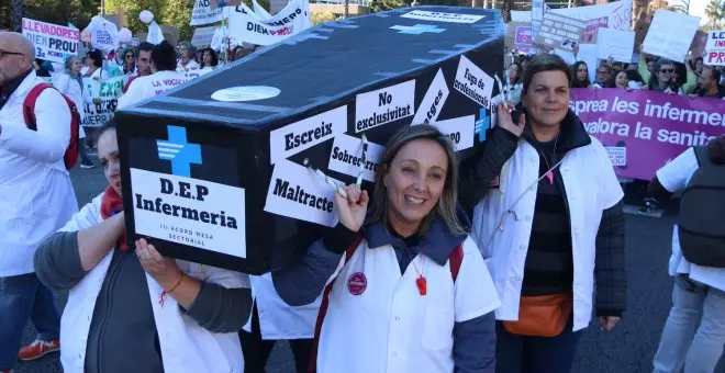 La protesta de las enfermeras catalanas coge fuerza y ​​empuja al Govern a negociar mejoras