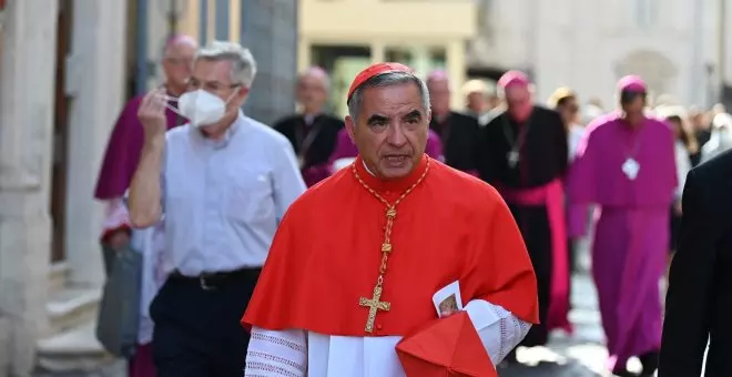 El Vaticano condena a cinco años y medio de cárcel al cardenal Becciu por escándalo inmobiliario