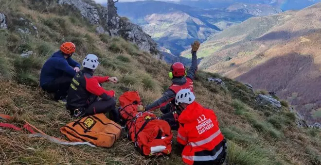 Rescatado un hombre con hipotermia severa en una zona montañosa de Vega de Liébana