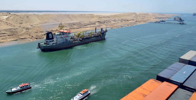 Los bloqueos de Suez y Panamá suben la tensión geopolítica, comercial, económica y energética