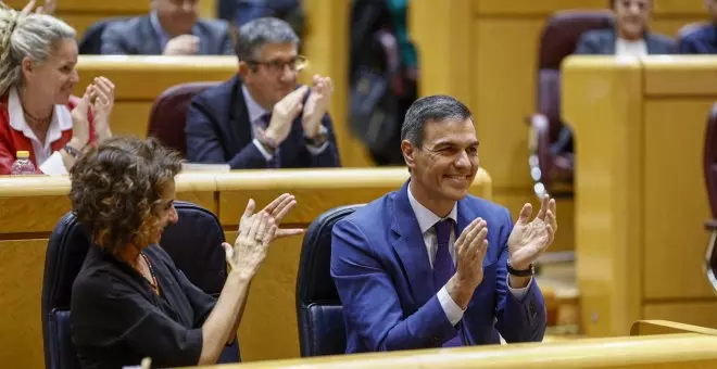 Sánchez logra que Junts salve dos decretos 'in extremis' y Podemos tumba el de los subsidios