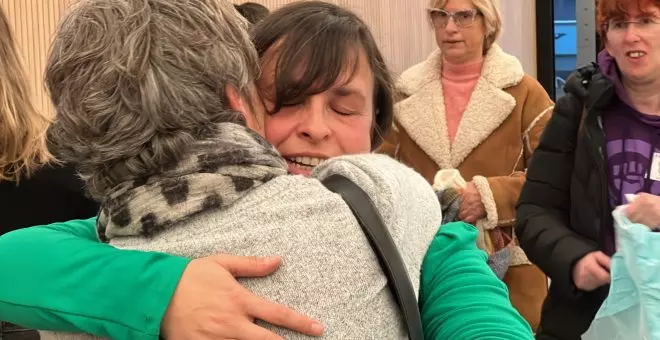 Absuelta la activista Vanessa Mendoza, juzgada por defender el derecho al aborto en Andorra