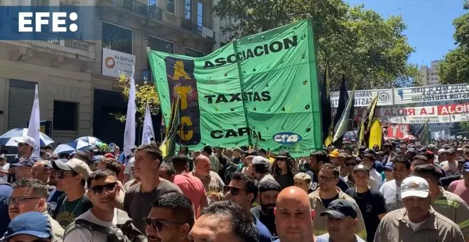 Comienza jornada de huelga general del sindicalismo argentino contra reformas de Milei