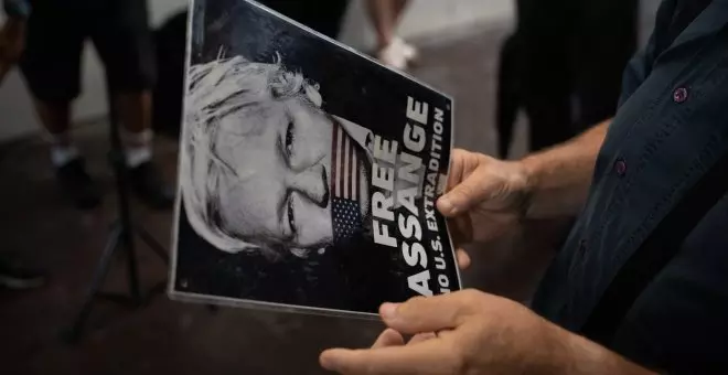 El Parlamento australiano pide a Washington y Londres frenar la extradición de Assange