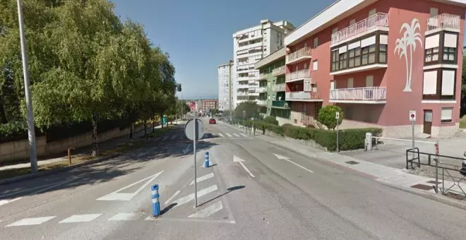 Herido un conductor de patinete tras colisionar con un turismo en Santander