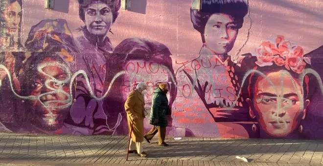 Condenan a un excargo de Vox a cinco meses de cárcel y a pagar 10.065 euros por vandalizar el mural feminista de Madrid