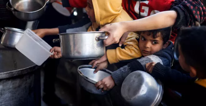 James Elder, portavoz de Unicef, desde Gaza: "Los niños están delgados como el papel"