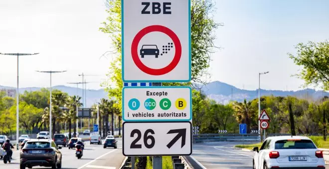 Els vehicles amb etiqueta groga tindran restriccions a la ZBE el 2026 i no hi podran circular el 2028