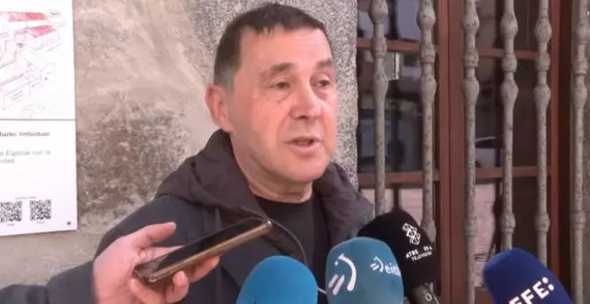 Arnaldo Otegi vota en Elgoibar: "Hay una tendencia al alza de la izquierda soberanista"